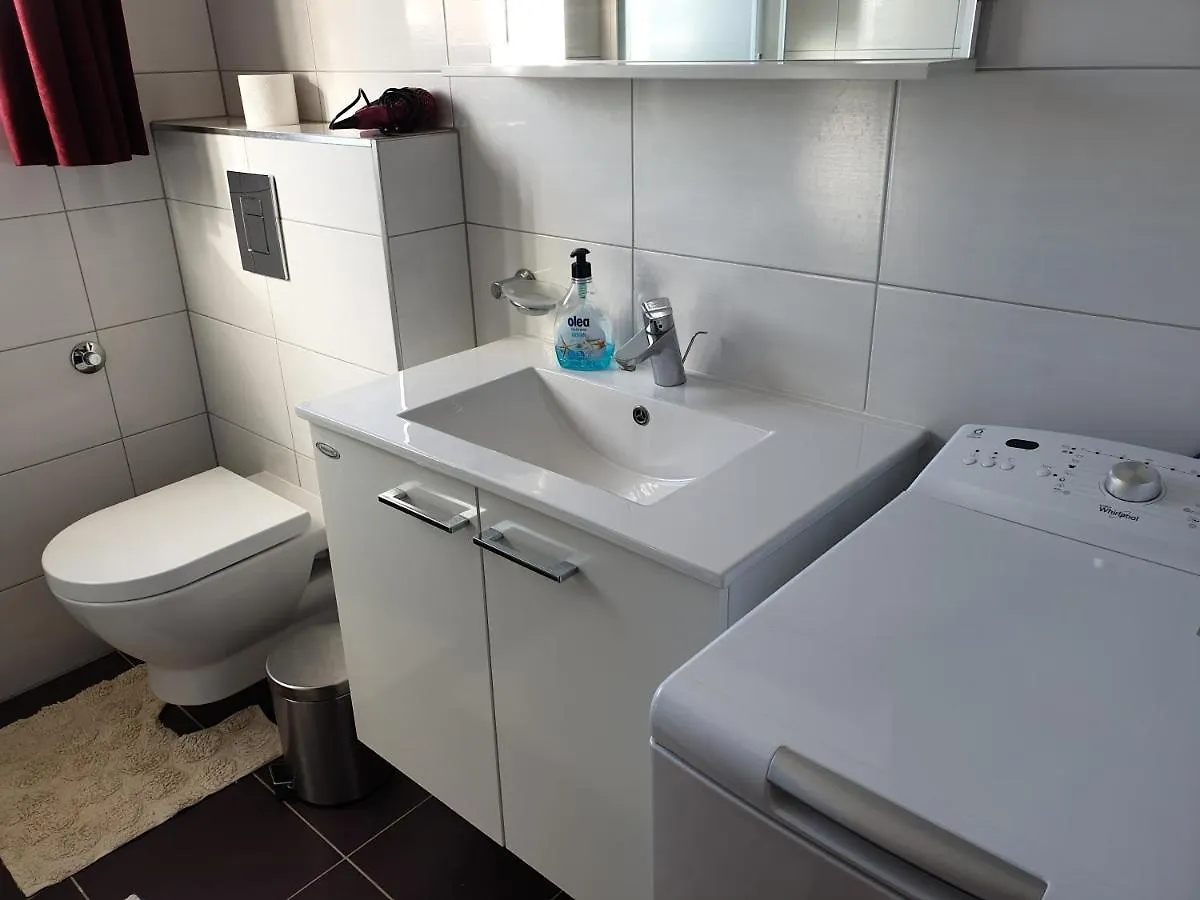 Apartmani Danja Kastela 0*,