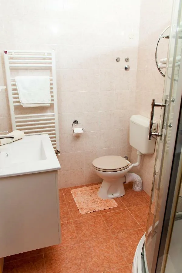 Apartment Apartmani Danja Kastela